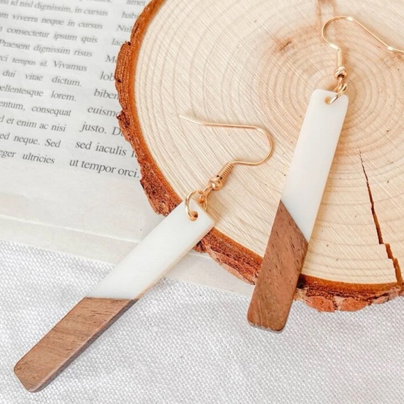 Customer Gift - Picture 3 of 5